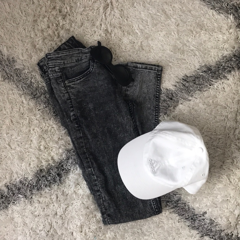 Acid wash jeans
